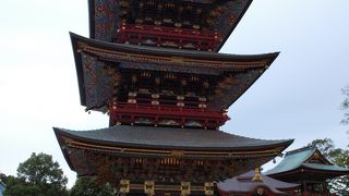 本堂の右手にある重要文化財