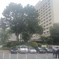 MRTの駅からも近いし、すぐそばにはショッピングセンターも