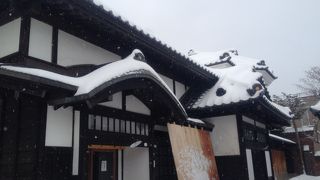 雪に似合う邸宅