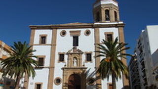 メルヘンチックな外観の修道院