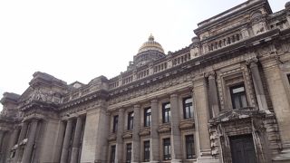 最高裁判所(工事中)