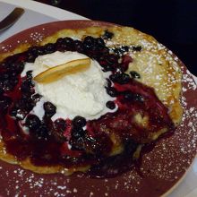 ブルーベリーパンケーキは是非注文してください。かなりおいしい