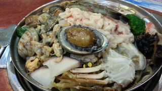 プサンの海鮮鍋料理（ヘムルタン）