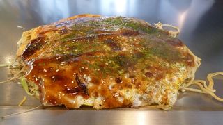 工場見学しながら《お好み焼き》が食べられるお店！