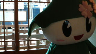 軽井沢のマスコットキャラもいる案内所