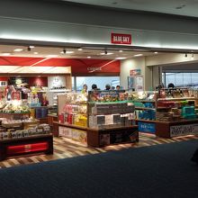 搭乗ゲート近くにあるので便利