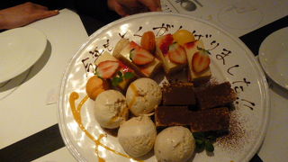 女子会にピッタリのオシャレなお店!　目の前がセントグレース大聖堂でこれまたオシャレ☆