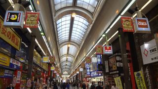全天候型の商店街