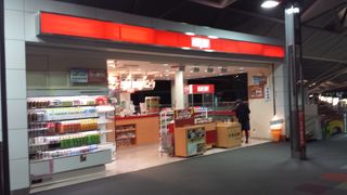 うどんなどの軽食屋