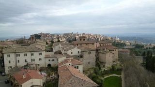 ペルージア旧市街は散策の楽しい街です♪