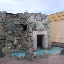 洞窟風呂の様子