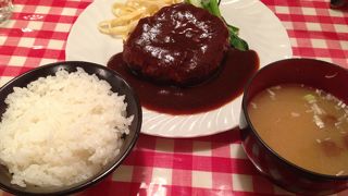 街の洋食屋さんの代表ですね！