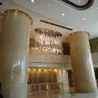 ロビーは広くてきれい