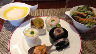 ランチビュッフェはおすすめです