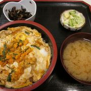 卵とじのうに丼