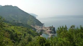 リオマッジョーレとマナローラを結ぶ遊歩道は２０１３年７月時点で閉鎖中♪