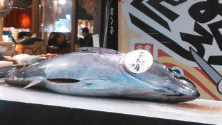 マグロ解体ショー