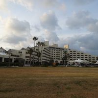 海側からみたホテル