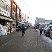 陸奥湊駅前の風景