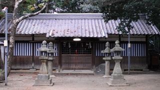 寝屋神社の自然林