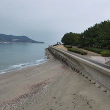 左は能古島