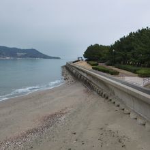 左は能古島