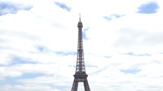 エッフェル塔全体を眺めるのに抜群の場所！