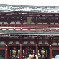 近くに浅草寺