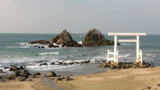 海が綺麗なドライブコースです