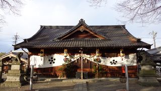 閑静で厳かな境内