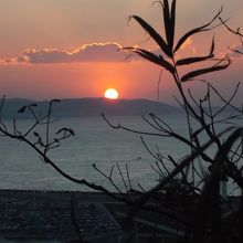 三浦半島から日が昇る