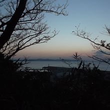 夜明け前の場所