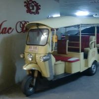 スクンビットまではトゥクトゥクの送迎サービスあり。