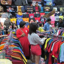 チャトゥチャック・ウィークエンド・マーケット