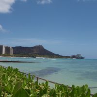 ビーチにつながる道