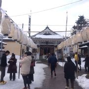 青森市の中心部にある神社