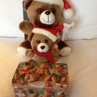 部屋にあるサンタベアとサンタクロースからのミニサンタベア