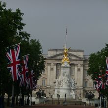 宮殿前ロータリー広場
