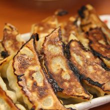 餃子（ん〜）。