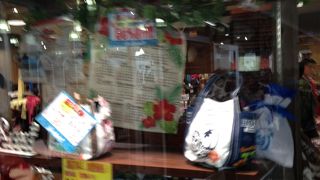 ハワイアンな雑貨屋さん!!