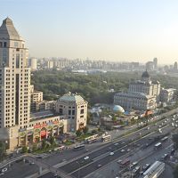 2608号室からの眺め、手前建物の地下１階、１階はカルフール