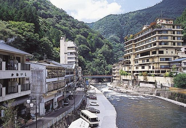杖立温泉 葉隠館