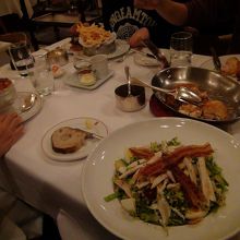 量が多いので家族4人でシェアー