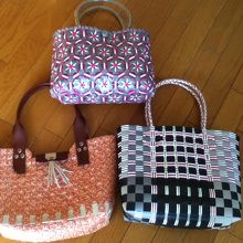 大きめカゴでも、硬いからか思ったより入らない