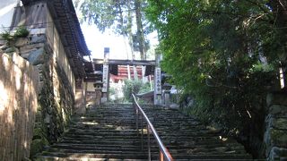 ８０８段の石段