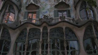 ガウディ建築の本質に迫る