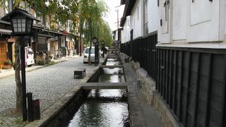 宿場町の面影を残す古い街並み