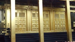 左甚五郎作品の彫り物に守られ　素晴らしい社殿