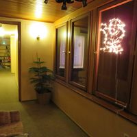 客室へ行くまでの廊下。デコレーヨンもインテリアも可愛い雰囲気