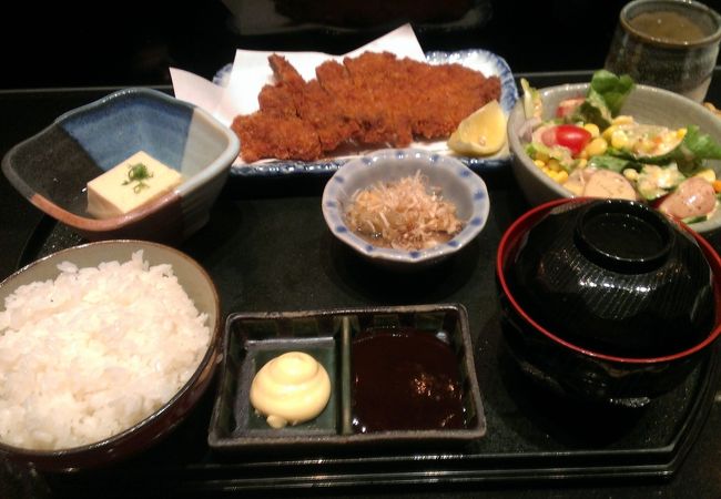 天ぷら屋のトンカツ定食